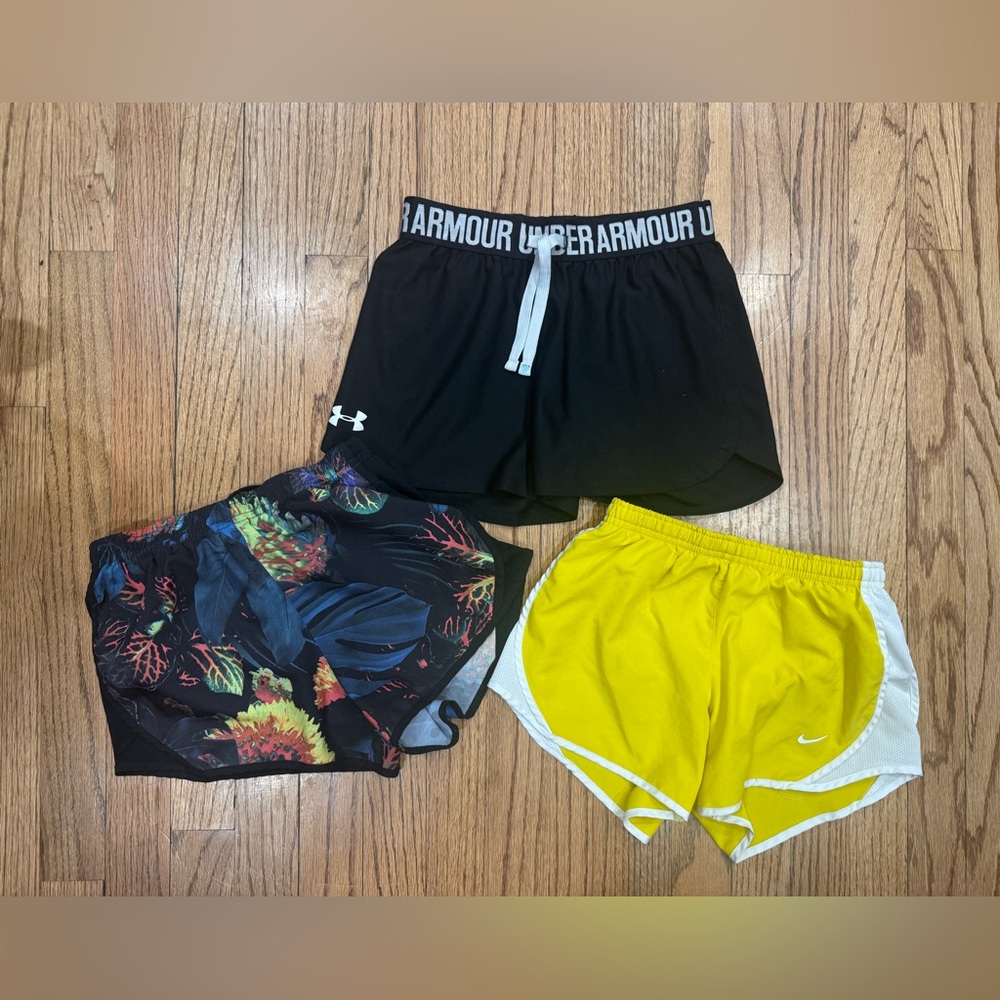 Girls Nike Dri-Fit & Under Armour Athletic Shorts-Lot of 3 Size Medium